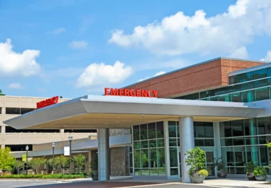 Emergency sign in front of the hospital.
